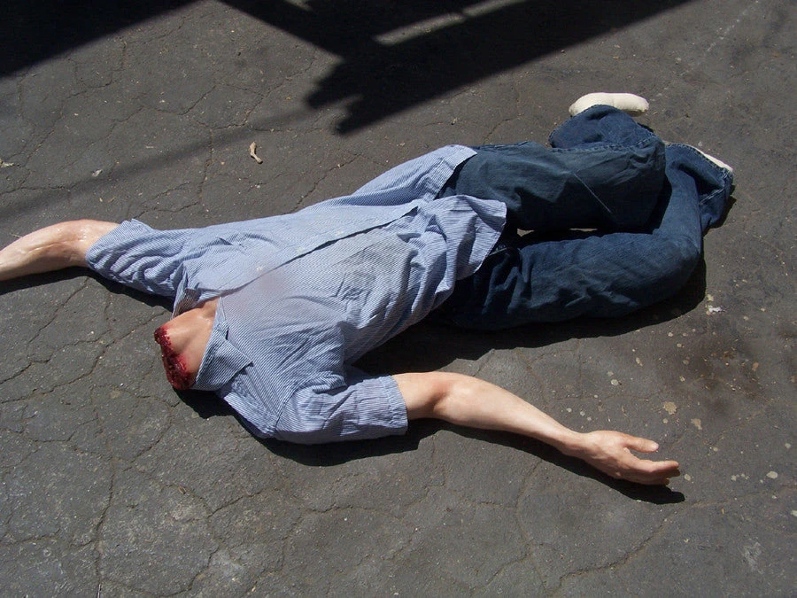 Decapitated Victim Dummy 4 Decapitated Victim Dummy - Image 2