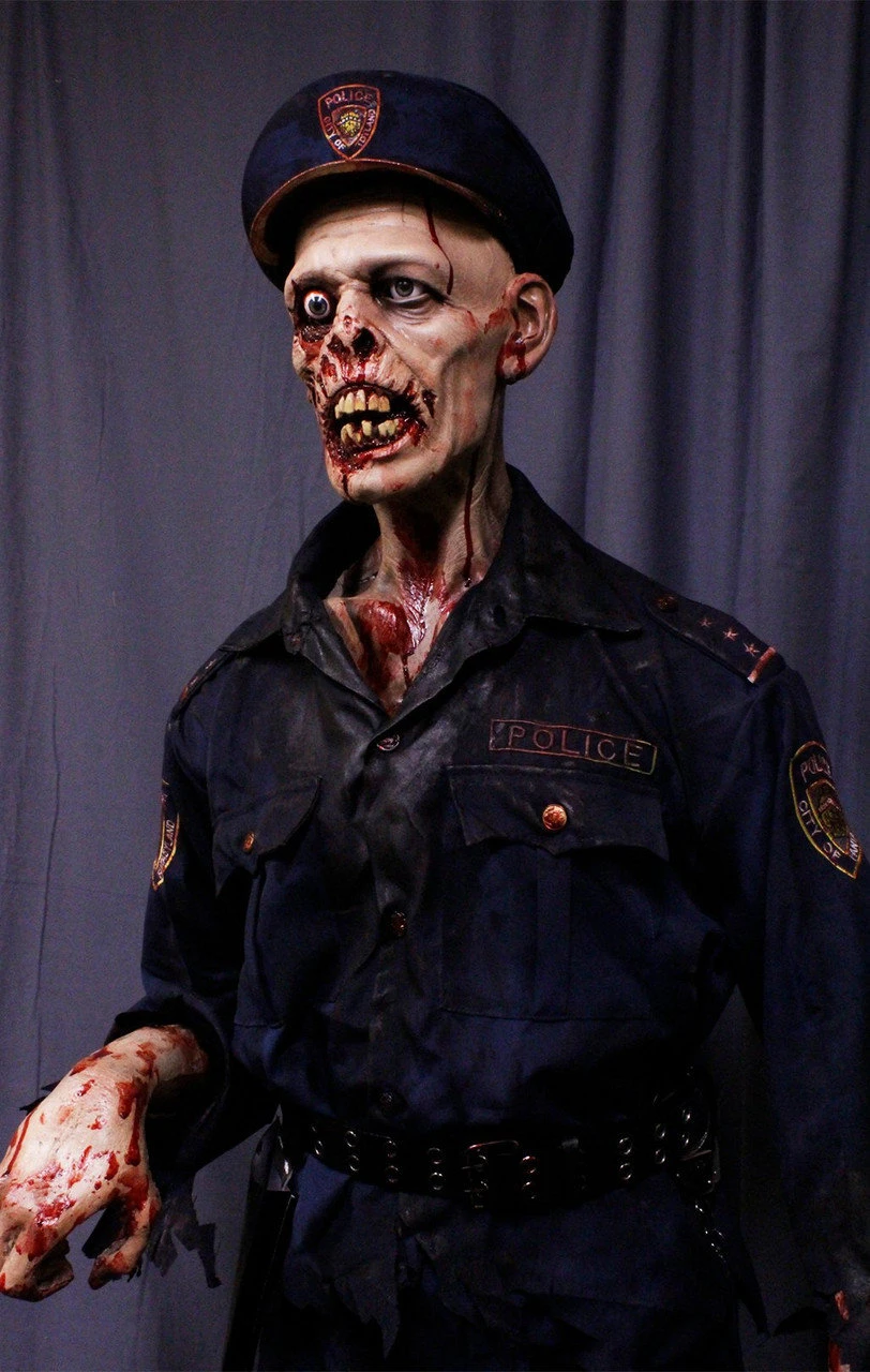 Officer Iggy Zombie Figure 6 Officer Iggy Zombie Figure - Image 4