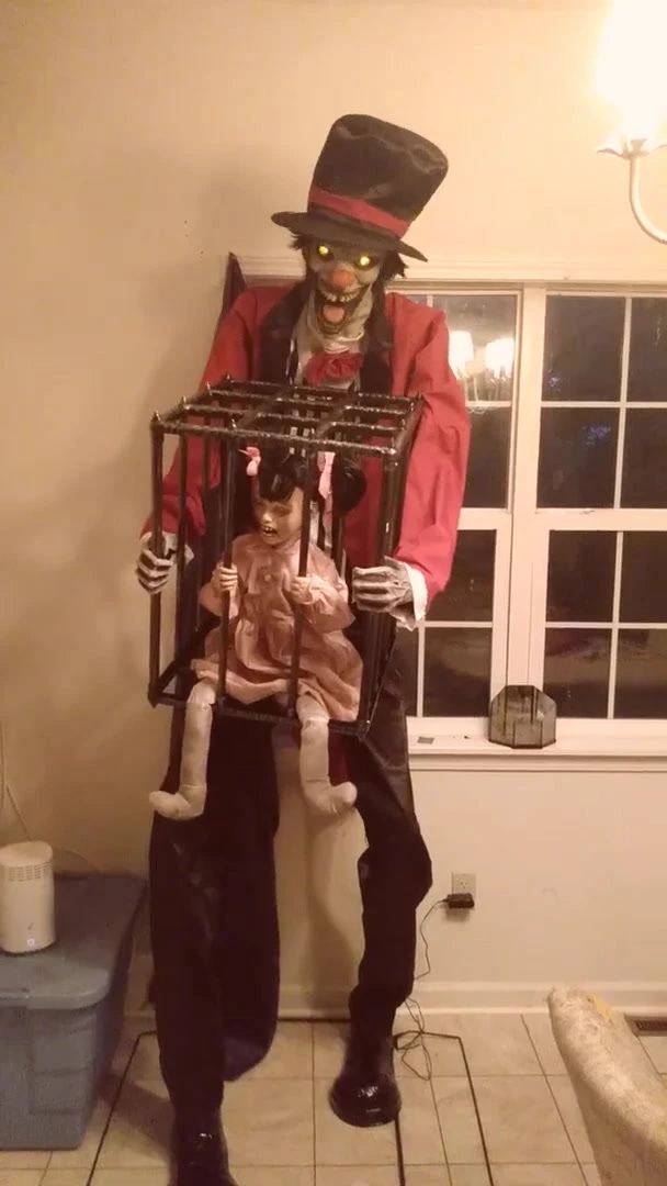 Rotten Ringmaster With Kid In Cage 3 Rotten Ringmaster With Kid In Cage