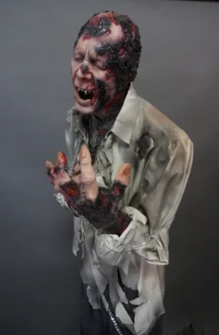 Bernie The Vampire Figure -Bloodline Effects Store 82c588 14934dc25522496d80e5435428c746b6mv2