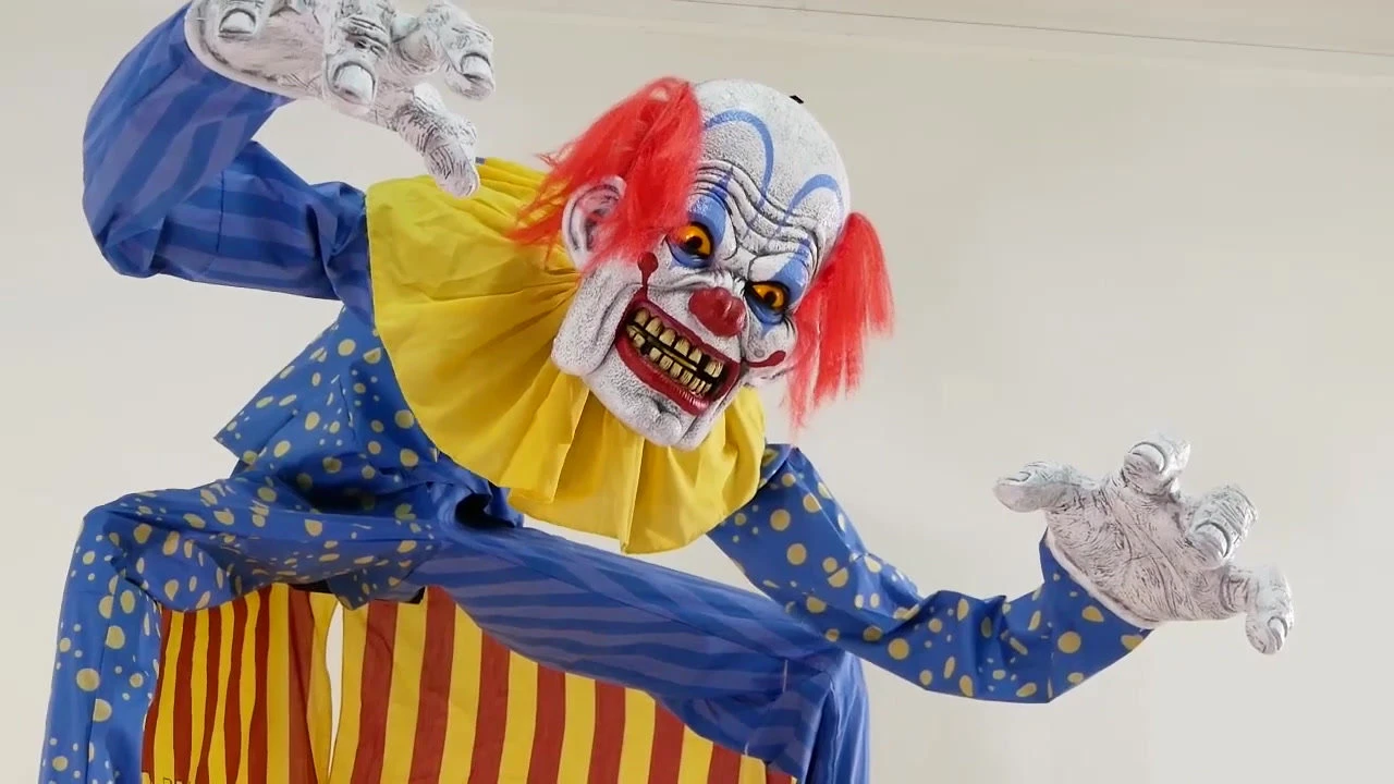Looming Clown Animated Prop 3 Looming Clown Animated Prop