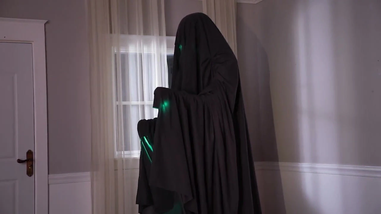 Hooded Phantom Animatronic 3 Hooded Phantom Animatronic