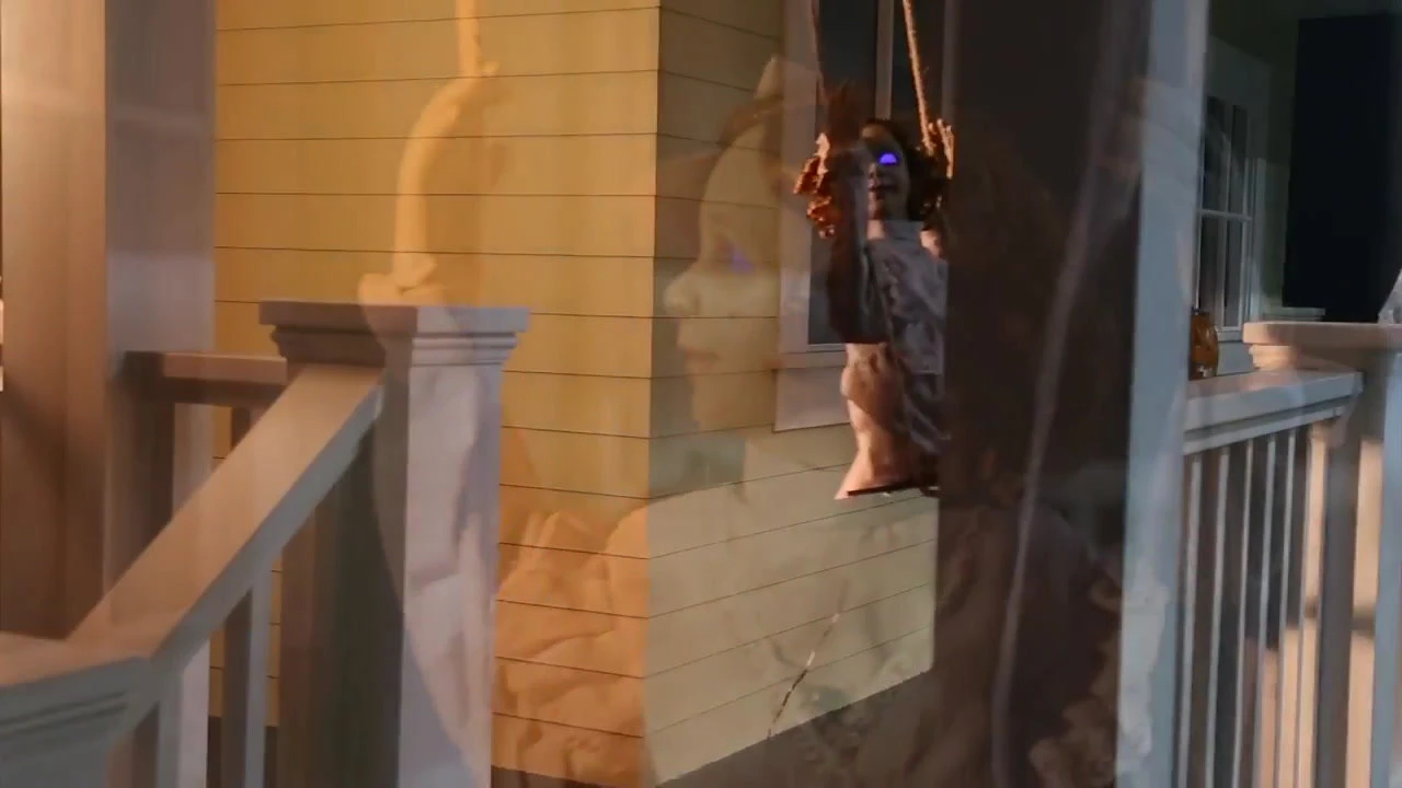 Swinging Decrepit Doll Animate 4 Swinging Decrepit Doll Animate - Image 2